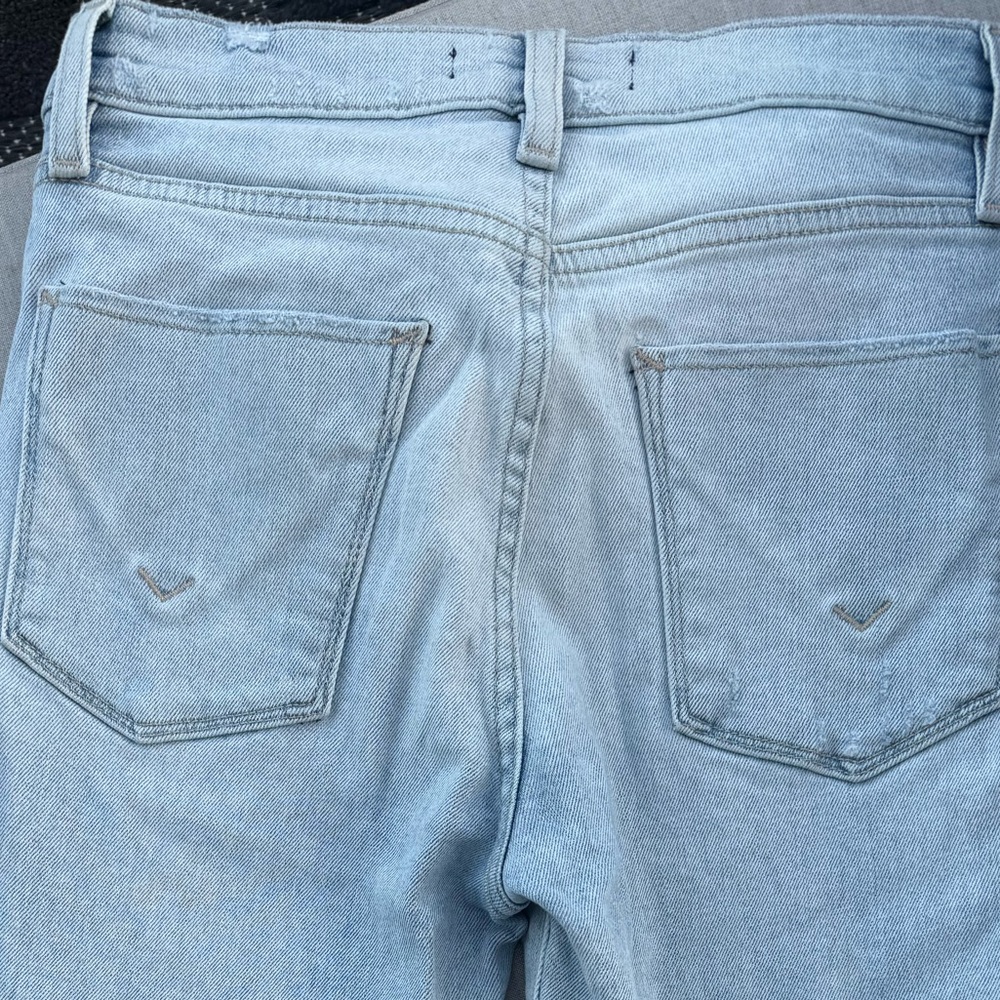 Woman’s Light Blue Jeans